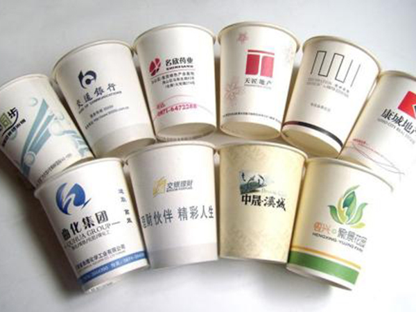 一次性杯子